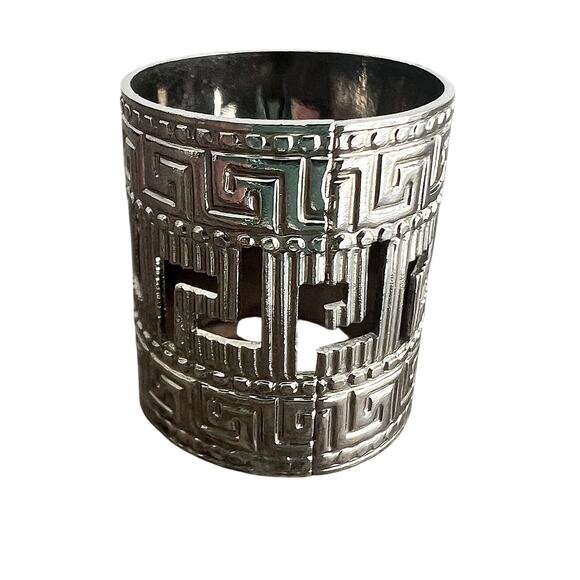 Grace Power Embossed Finger Tip Silver Tone Ring - Picture 1 of 4